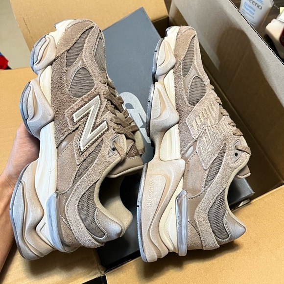 New Balance 9060 “Mushroom Brown” - Picture 2 of 2